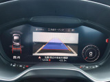 Audi正規ディーラーが高品質をお約束。高度な訓練・教育を受けたAudi専任メカニックが、100項目にもおよぶ精密な点検を実施いたします。すべてをクリアしたAudi車だけが、あなたのお手元に届けられるのです。