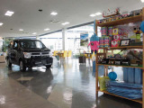 当店のショールームです!フリードリンク等も提供しております♪