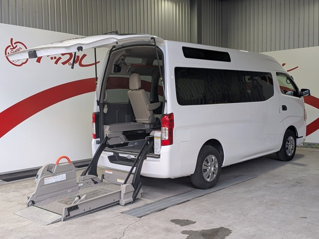 NV350キャラバン 2.5 チェアキャブ 車いす2名仕様 ディーゼルターボ 4WD