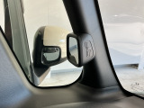 停車時や発進時、対向車とのすれ違いや路肩に寄せる時など、車両左側前方を確認するときに役立ちます♪