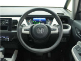 ◆ハンドル全体◆各種スイッチがハンドルから手を放さず操作できるので運転中でも楽に操作できます。