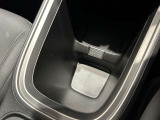 Jeepは、「自由も、冒険も、熱いチャレンジも、美しい自然があってはじめてRealに楽しめる」という信念から、車と自然との幸せな共存を目指し、複数の団体とともに日本の森林環境の保護・再生に取り組んでいます。