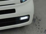 フロントフォグランプを装備しております。