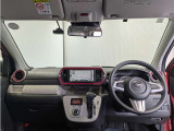 見通しのよいすっきりとした視界で、誰でも運転しやすいです。運転のしやすさは疲れにくさにも繋がりますよ♪