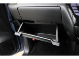 便利な収納スペースの助手席グローボックス!小物もたくさん収納できます。
