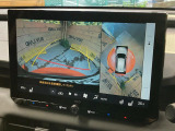 【パノラミックビューモニター】専用のカメラにより、上から見下ろしたような視点で360度クルマの周囲を確認することができます☆死角部分も確認しやすく、狭い場所での切り返しや駐車もスムーズに行えます。
