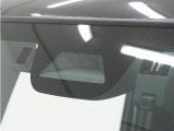 ◆Honda SENSING◆ カメラ等装置で精度の高い検知能力を発揮、安全運転を支援します。ステアリング上のコントローラーに注目!