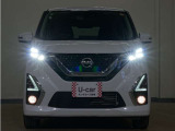 LEDヘッドライト(オートライト機能付)が搭載されており、遠くまで明るく均一に照らし、高速道路等での安心感が向上しております。