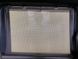 【ロールサンシェイド】ロールサンシェイドが装備されております!日差しを和らげるだけでなく、プライバシー保護にも役立ちますよ♪