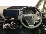 見通しのよいすっきりとした視界で、誰でも運転しやすいです。運転のしやすさは疲れにくさにも繋がりますよ♪