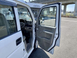 いつでも綺麗な状態をお客様に見て頂けるよう全車クリーニングを行っております!