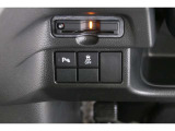 【横滑り防止装置】ドライバーの安全運転をアシストしてくれる装備が充実しています☆ドライバーの不安を安心へと変えてくれますね。
