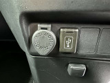 シガーソケット用の充電器が使用可能です!