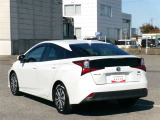 明るく広々、落ち着いた店内では、中古車のご検討・ご購入のほか、携帯電話(au)の購入等、様々なご相談に幅広く応えていきます♪