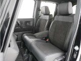 ◆運転席・助手席◆室内は、シートクリーニングや各部の徹底した清掃を実施し、消臭・除菌処理を行っています。しかも、全ての差上で天然成分の薬剤にこだわり安心・安全へも配慮しています。
