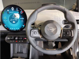 ミニ独特のゴーカートフィーリングと呼ばれる軽快なハンドリングはAT車、MT車のどちらでも楽しめます。