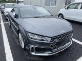 アウディ TTSクーペ 2.0 4WD