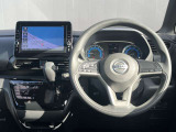ご購入後のお車の保証は全国の日産販売店で対応できるワイド保証(1年間)が無料付帯されています。走行距離無制限の保証ですので安心してお乗りいただけます。