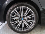 BMWならではの卓越した走りを支えるホイールと足回りです!