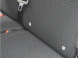 ◆ISOFIX◆シートベルトいらずでチャイルドシートと固定金具を連結するだけでガッチリ固定できます。