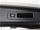 ◆パワーテールゲート◆キーや運転席のボタン、ハンズフリー機能など多彩なアクセスで自動開閉できます。