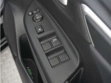 ◆パワーウィンドウスイッチ◆運転席から全席の窓の開閉操作を行うことが出来いつでも換気ができます!