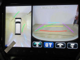 パノラミックビューモニター付きです。車両を上から見たような映像をディスプレイオーディオ画面に表示。運転席からの目視だけでは見にくい、車両周辺の状況をリアルタイムでしっかり確認できます。