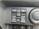 運転席からスライドドアの開閉操作が簡単に出来ます。