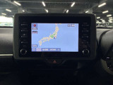 ディスプレイオーディオやカーナビは、現代のドライブにおいて欠かせない装備のひとつです。初めての場所でも迷いにくく、快適なルート案内で運転をサポートします。移動中のエンターテインメント性も高まります。