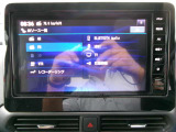フルセグTV、Bluetoothなど好きな音楽を聴きながらドライブ。