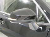 ご覧の車両以外にも多数のU-Carを展示販売しております。