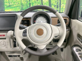 【純正革巻きステアリング】上質な革を使用することで、手にしっかり馴染みとても運転しやすいハンドルです♪