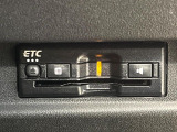 【ETC】高速道路の料金所をストレスなく通過!話題のスポットやサービスエリアに多い「スマートIC」利用時は必須のアイテムです。当店でセットアップを実施、ご納車当日からすぐにご利用いただけます!