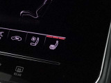 温度調整機能付きのシートヒーターが装備されていますので、エアコンによる乾燥を気にすることなく温まることが出来ます。