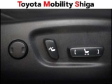 ドライビングポジションの調節に便利なパワ-シ-トを装備しています。
