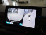 ◆マルチビューカメラシステム◆運転席から見づらい前後左右を、ナビ画面の映像で確認。見通しの悪い交差点や狭い道でのすれ違い、駐車などをサポートします。