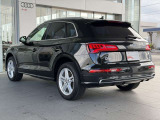 鮮やかなテールランプと一目でAudiとわかる後ろ姿です!