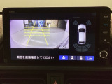 バックをするとき自動でリアの様子が映る『リアカメラ』付き! 画面で確認しながらバックが出来るので駐車の時も安心です。