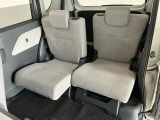 【スライドシート】後席にもスライド機構があることで、細やかに荷室スペースを確保!日常の様々なシーンに対応します♪
