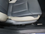 運転席の状態が出る場所ですが、ご覧の通りにキレイな状態ですよ。