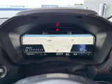 地図の表示も可能★運転中の目線の移動を抑え、安全運転をサポートします★
