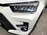 【シーケンシャルターンランプ付きLEDヘッドライト】人気の『流れるウィンカー』付きのLEDヘッドライトを装備♪高級感はもちろん、点灯時は存在感たっぷりで他車からも認識されやすく安心です。