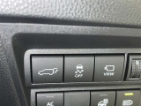 【横滑り防止機能】 車両走行安定補助システム搭載  車が横滑りしそうになった際に、横滑りを防ぐ安全装備が付いています。