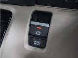 ◆オートブレーキホールド機能付き電子パーキングブレーキ◆ブレーキペダルを足から離しても停車状態を保ちます。アクセルを踏めば自動でブレーキが解除され、発進可能!