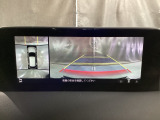 360度モニターは、4つのカメラによる前後左右・俯瞰映像でドライバーからは見えない領域の危険認知をサポート!全周囲の死角を減らし、狭い駐車場や幅寄せ、T字路の進入などの運転の安心感を高めます!