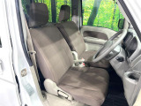 運転席シート廻りは使用感も少なく、良好な状態となっています。丁寧に使われていたことがよくわかりますね。