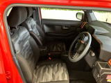 シートデザインがポイント☆外から見ても、車内に座っても全体的に統一感のあるオシャレな1台です!