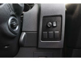 中古車だからボディーコーティングがおすすめ!下地処理が重要なコーティングはもちろんプロの施工でピカピカに仕上げます。濃色車は親水性、淡色車は撥水性のものがオススメ!