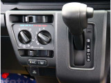 リバーサイドでは、全車試乗可能ですので各お客様、ご納得行くまでご検討中のお車とのフィーリングを確認できます。
