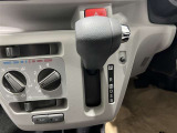 シフトレバーは使いやすいインパネオート